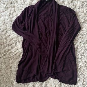 Athleta Pranayama Restore Wrap Medium EUC Deep Purple